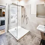 Gutshotel Weingut Schloss Reinhartshausen Hotel