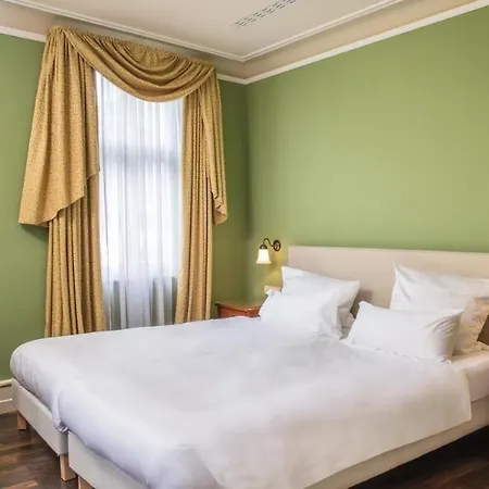 Gutshotel Weingut Schloss Reinhartshausen