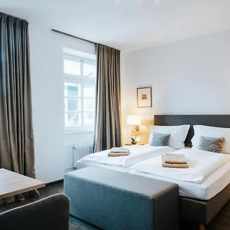 Gutshotel Weingut Schloss Reinhartshausen Hotel *