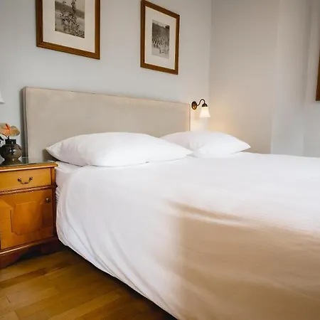 Gutshotel Weingut Schloss Reinhartshausen Hotel