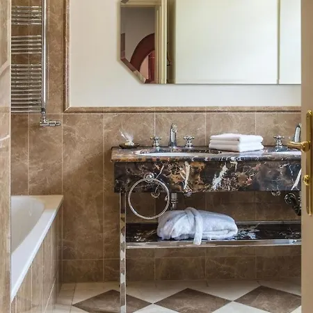 Gutshotel Weingut Schloss Reinhartshausen * Eltville am Rhein