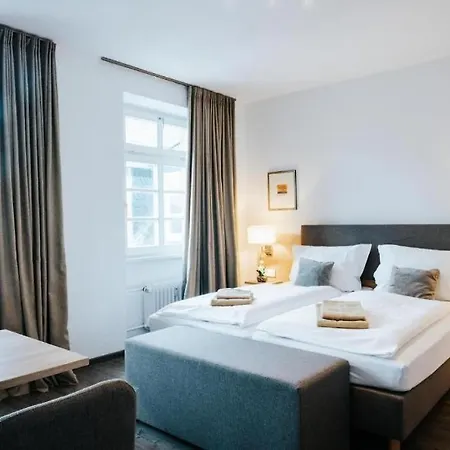 Hotel Gutshotel Weingut Schloss Reinhartshausen