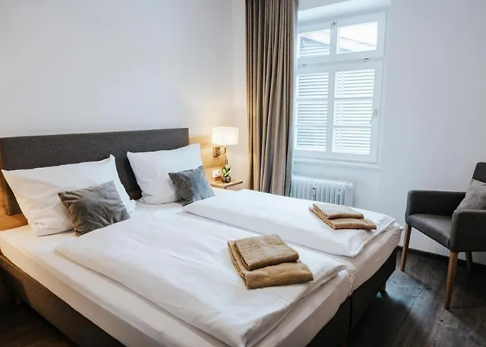 Gutshotel Weingut Schloss Reinhartshausen *